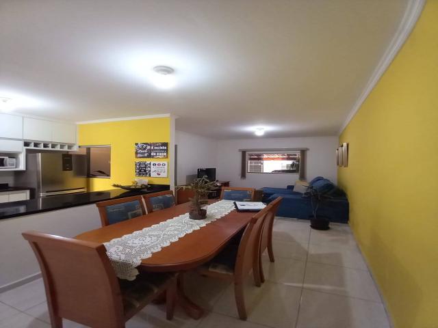 Casa para Venda em Taubaté - 4