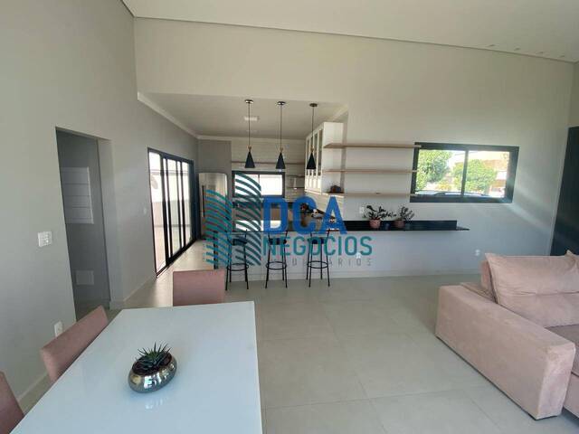 #CA0177_DCA - Casa em condomínio para Venda em Taubaté - SP